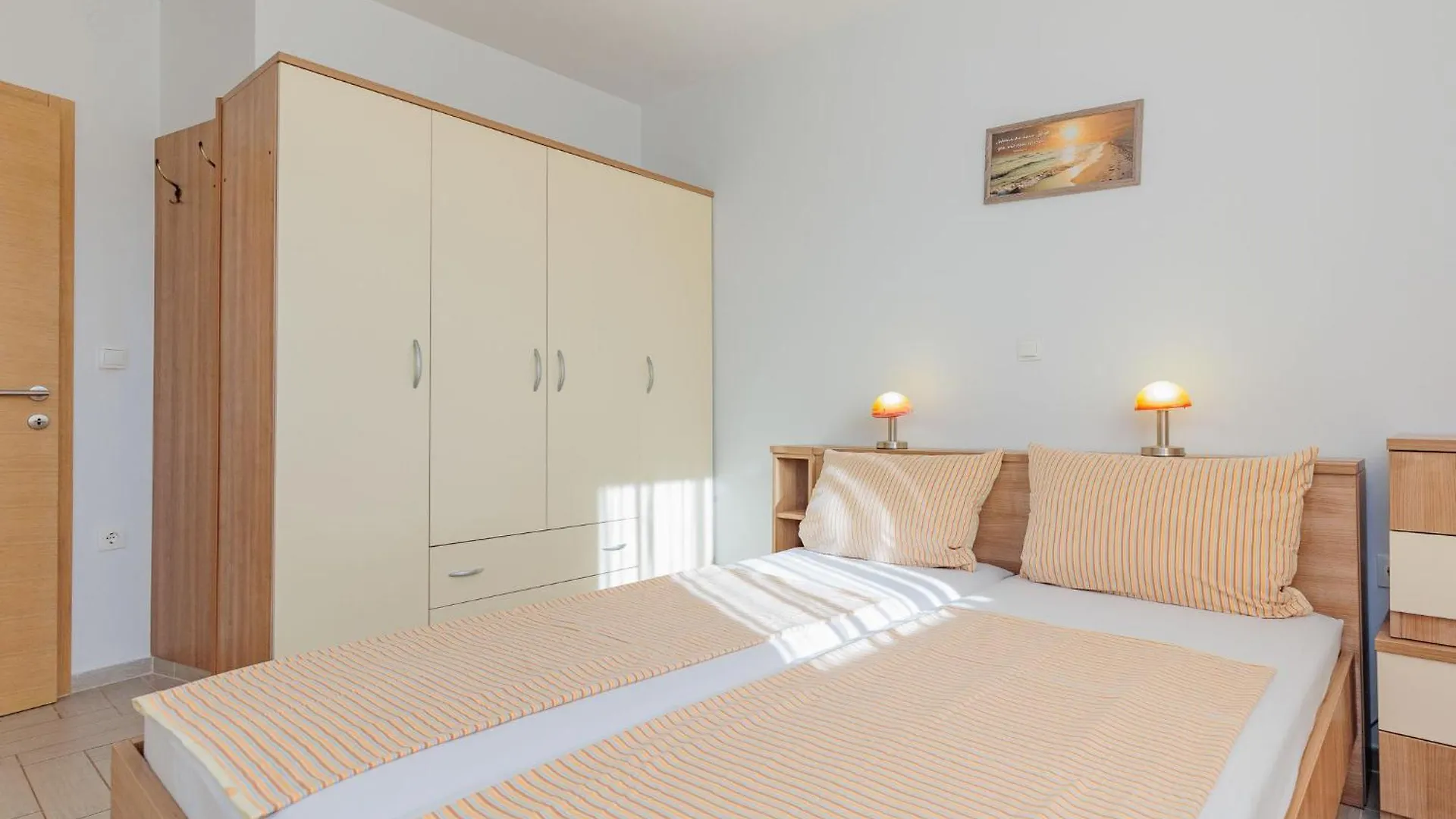 Apartment Mlasina-3 By Interhome Nin 0*,