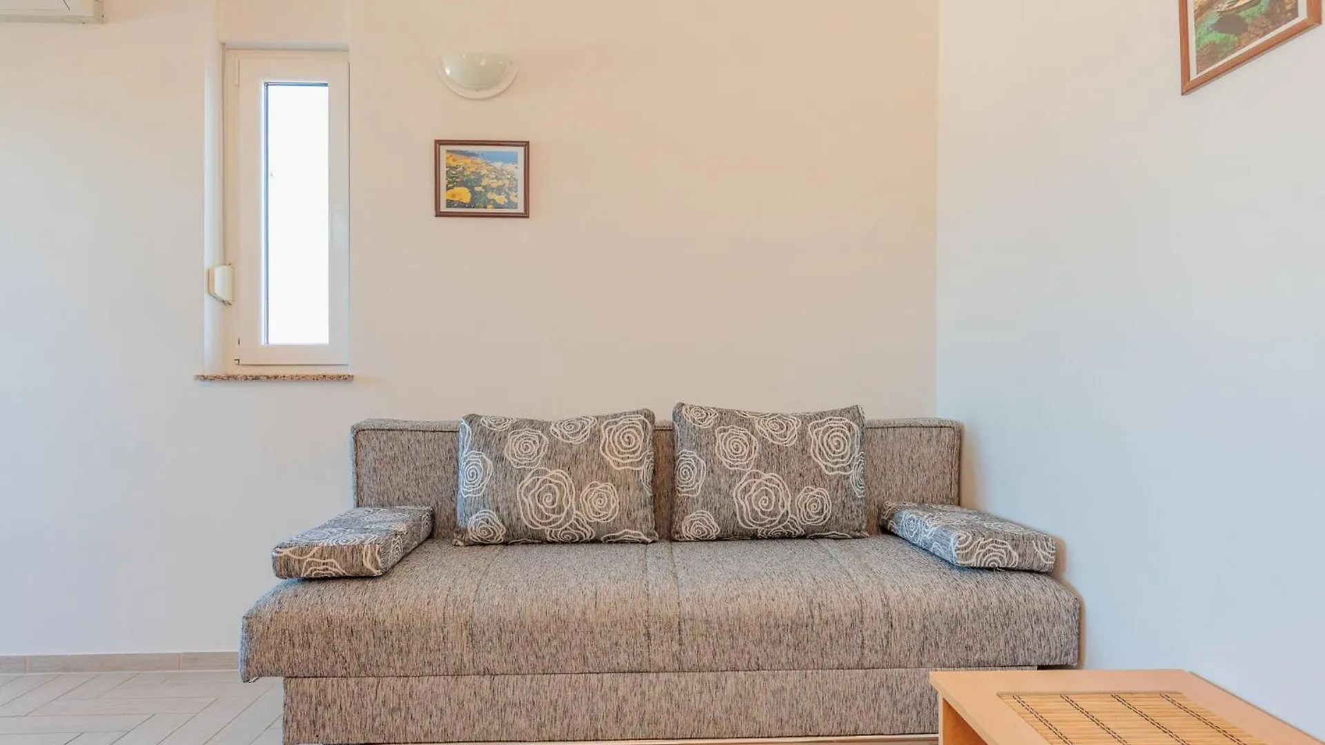 Apartment Mlasina-3 By Interhome Nin